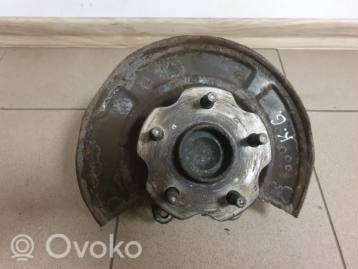 Toyota Avensis T270 Rear wheel hub 