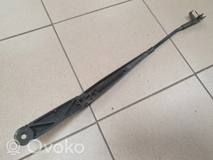 Audi A3 S3 8P Front wiper blade arm 8P1955409B