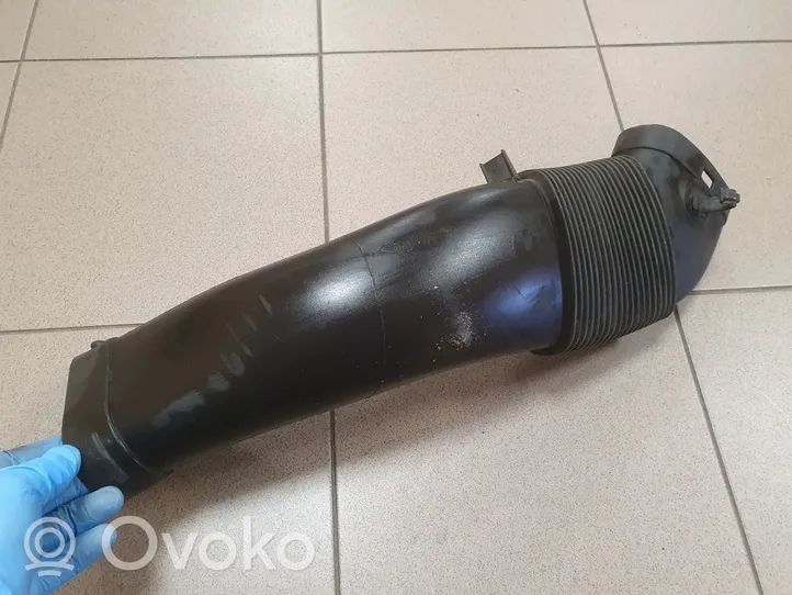 BMW X6 F16 Air intake duct part 8514007