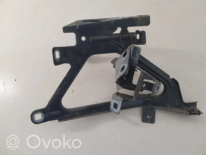 BMW 7 F01 F02 F03 F04 Supporto di montaggio del parafango 7184179