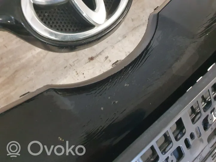 Toyota Auris 150 Zderzak przedni 