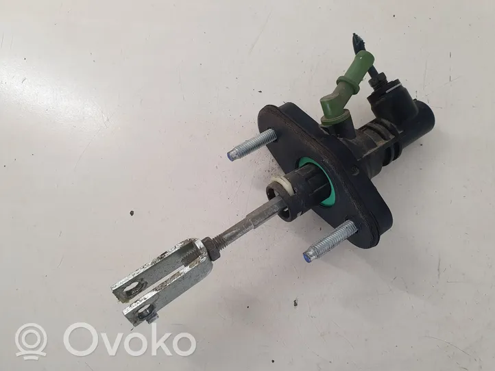 Toyota Auris 150 Główny cylinder sprzęgła 3142002051A