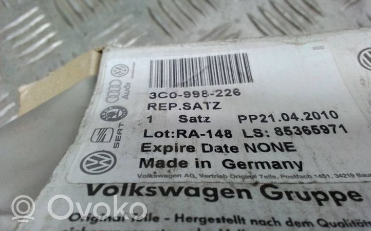 Volkswagen PASSAT B6 Autres pièces 3C0998226