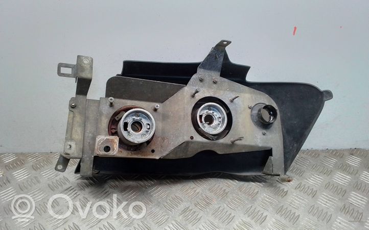 Mitsubishi Pajero Feu antibrouillard avant 1K000819100