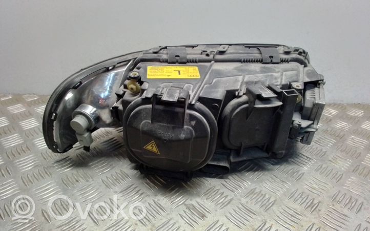 Audi A8 S8 D2 4D Phare frontale 4D0941003BA