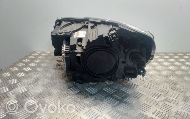 BMW 2 F45 Lampa przednia 7214906