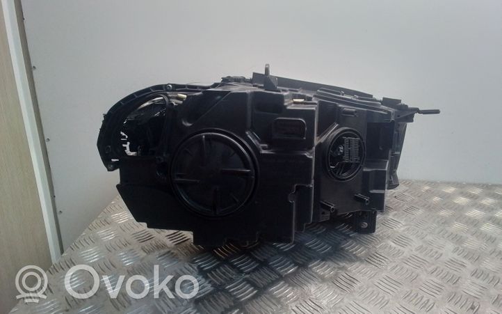 BMW X5 F15 Lampa przednia 7214851