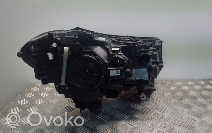 BMW 5 G30 G31 Phare frontale 8497225