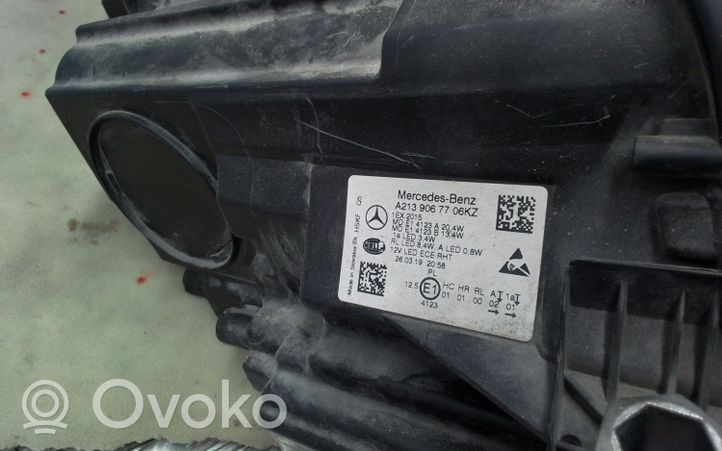 Mercedes-Benz E W213 Faro/fanale A2139067706