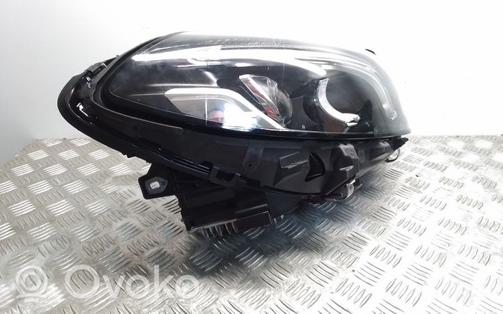 Mercedes-Benz B W246 W242 Phare frontale A2469062801