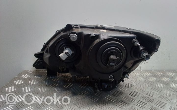 Lexus RX 300 Lampa przednia 205807