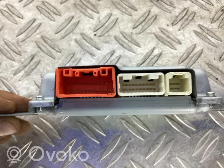 Lexus LS 460 - 600H Moduł sterowania ładowania akumulatora 8989250020