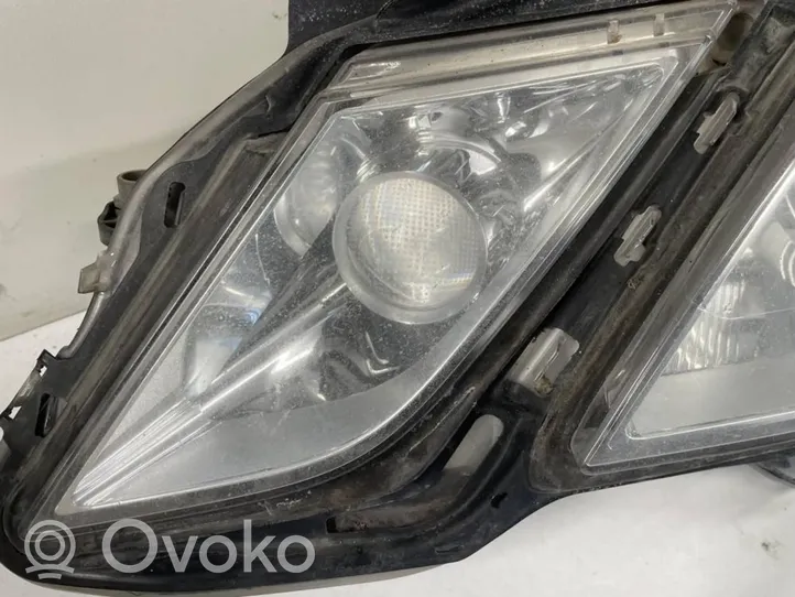 Mercedes-Benz E W212 Lampa przednia a2128201959