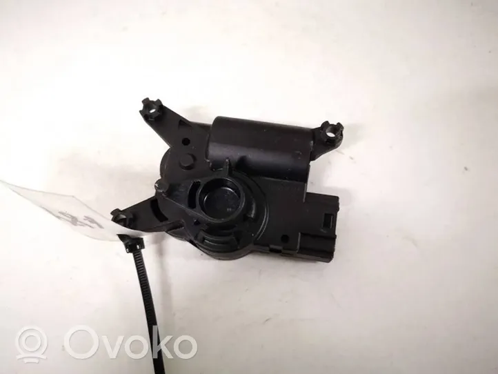 Audi Q7 4L Air flap motor/actuator 52411483r04