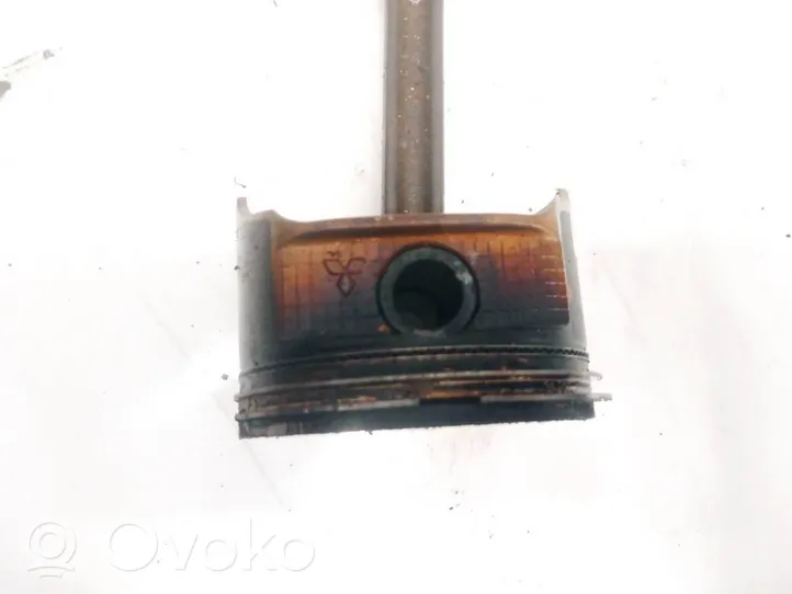 Mitsubishi Grandis Piston avec bielle 