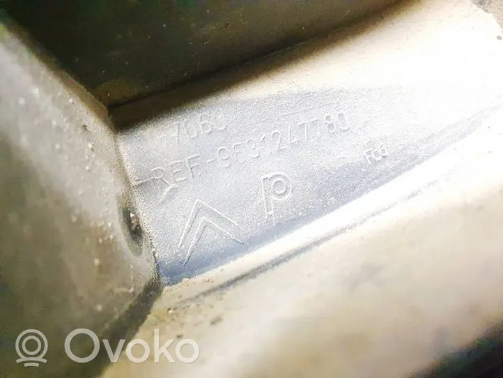 Citroen Xsara Picasso Traversa posteriore 9631247780