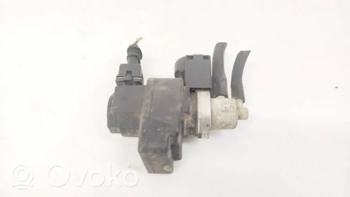 Nissan Primera Zawór podciśnienia / Elektrozawór turbiny 8200270451