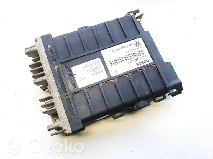 Volkswagen PASSAT B3 Calculateur moteur ECU 0261200271