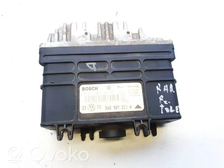 Volkswagen Golf III Calculateur moteur ECU 0261203184