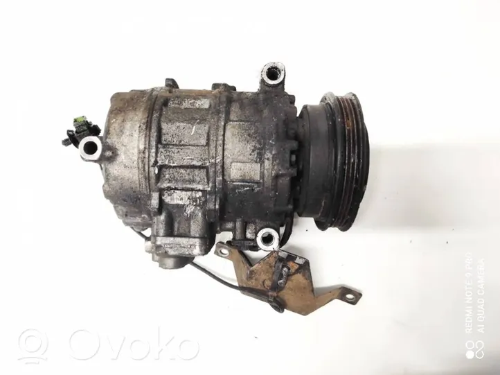 Volkswagen PASSAT B5 Air conditioning (A/C) compressor (pump) 8D0260808