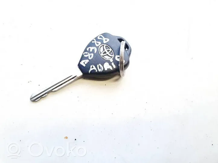 Toyota Auris 150 Ignition key/card 