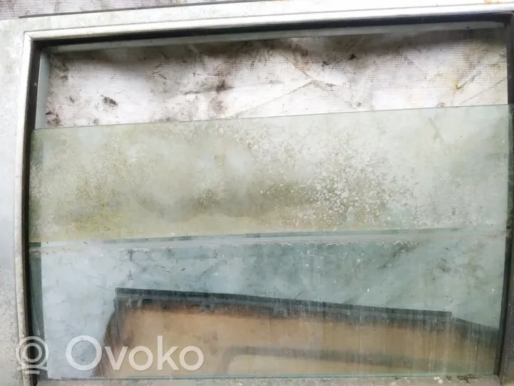 Volvo 740 Vetro del finestrino della portiera posteriore 