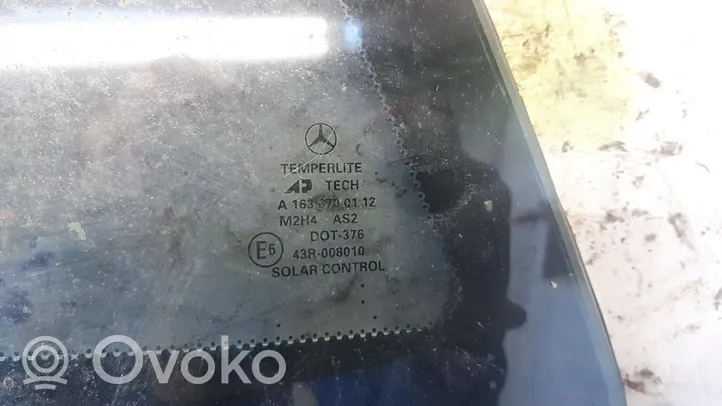 Mercedes-Benz ML W163 Galinis šoninis kėbulo stiklas 