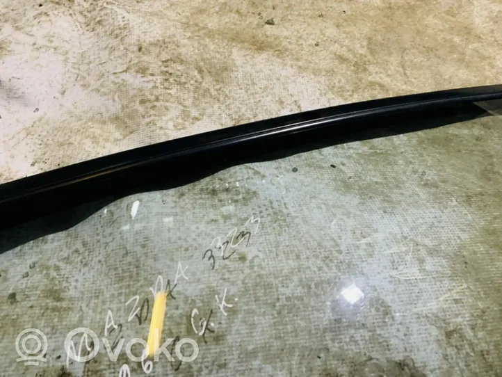 Mazda 323 Rear side window/glass 