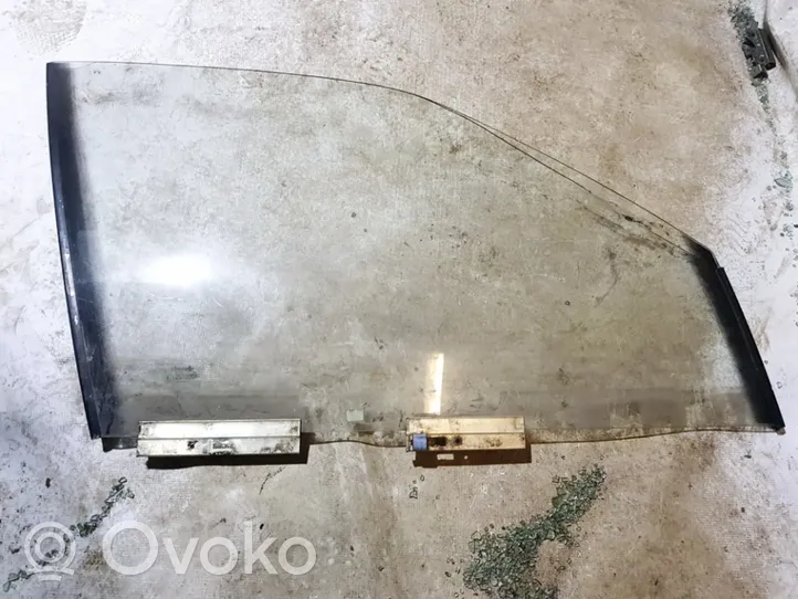 Opel Omega B1 Front door window glass four-door 