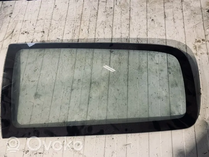 Honda Civic Заднее боковое стекло кузова 