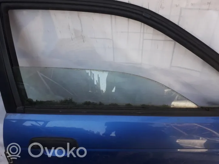 Suzuki Baleno EG Pagrindinis priekinių durų stiklas (keturdurio) 