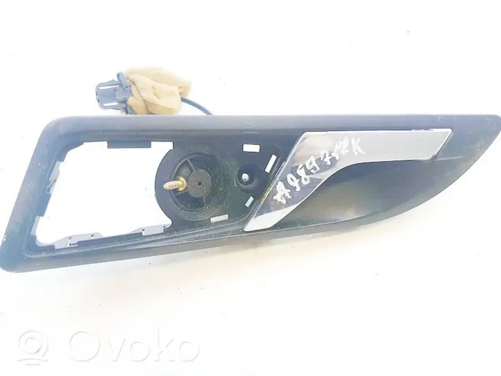 Skoda Octavia Mk2 (1Z) Priekinė atidarymo rankenėlė vidinė 1z0837247