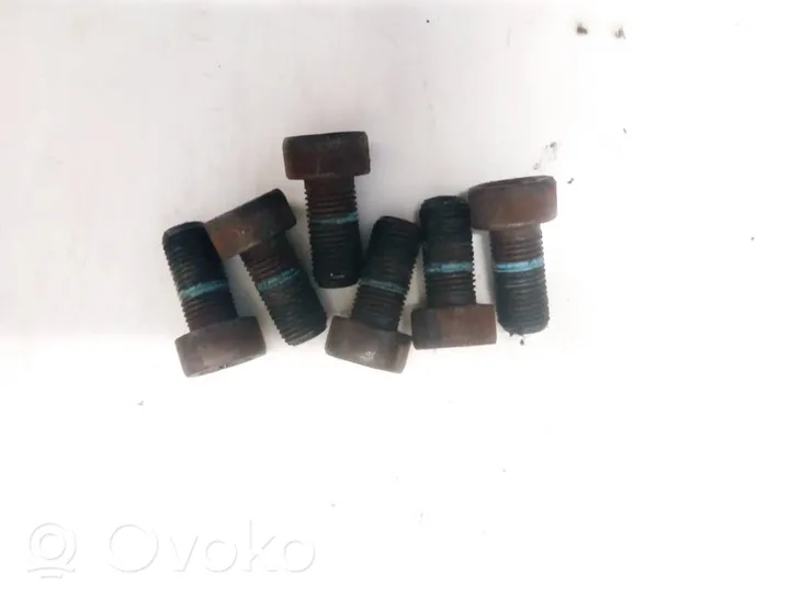 Opel Zafira B Nuts/bolts 