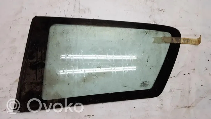 Toyota Corolla E120 E130 Rear side window/glass 