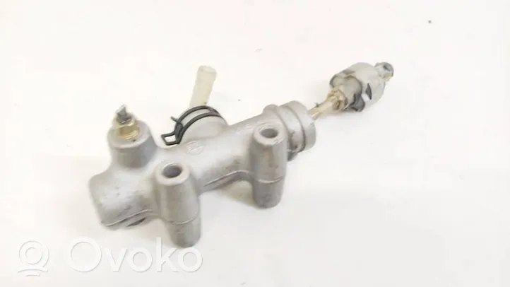 Toyota Land Cruiser (J100) Główny cylinder sprzęgła 