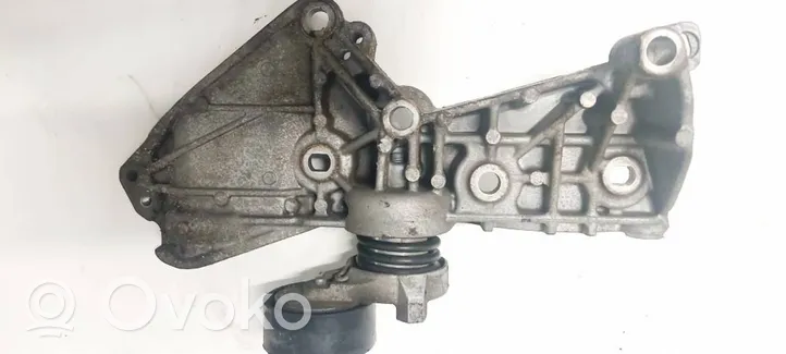 Renault Kadjar Moottorin kiinnikekorvake (käytetyt) 8200669494