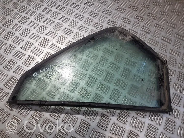 BMW 7 E32 Rear vent window glass 