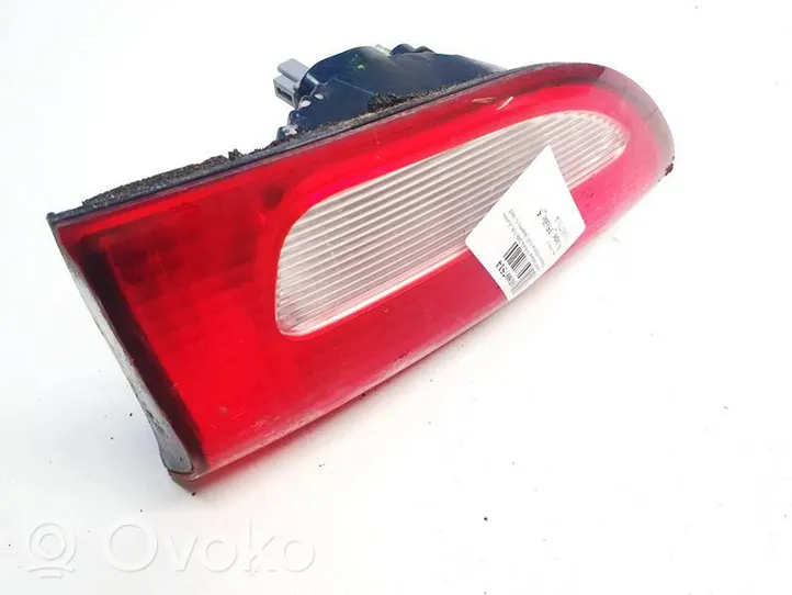 Subaru B9 Tribeca Lampy tylnej klapy bagażnika 