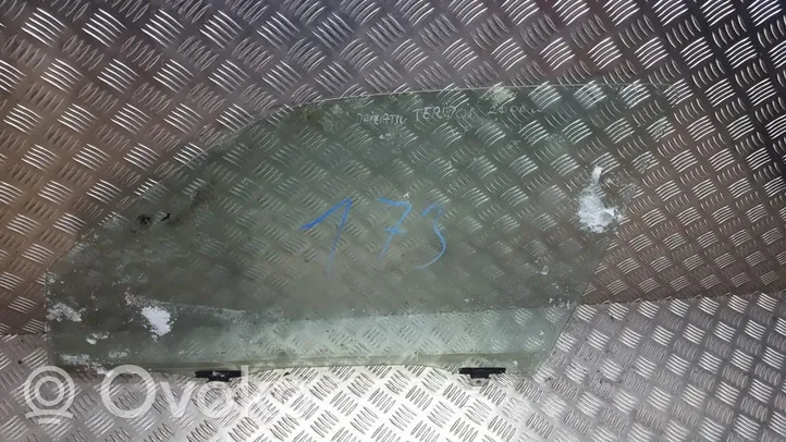 Daihatsu Terios priekšējo durvju stikls (četrdurvju mašīnai) 