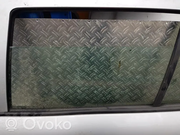 Opel Astra G Rear door window glass 