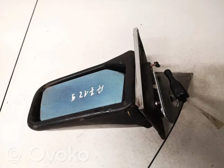 Mercedes-Benz W123 Front door electric wing mirror 