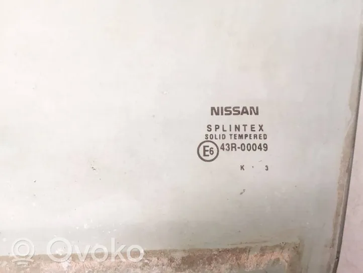 Nissan Primera Vetro del finestrino della portiera anteriore - quattro porte 