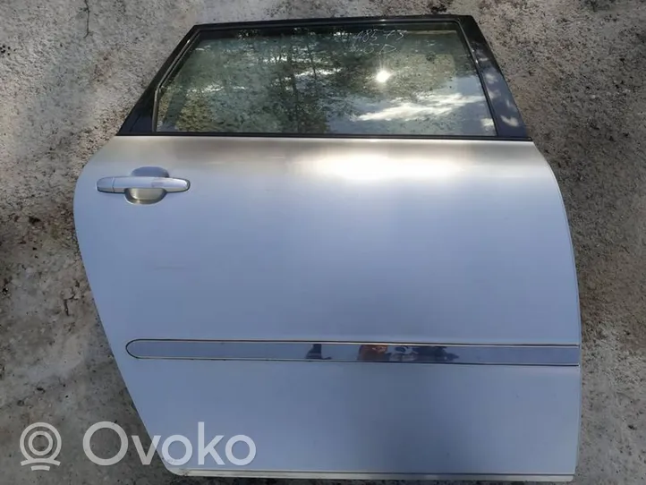 Toyota Avensis Verso Aizmugurējās durvis pilkos