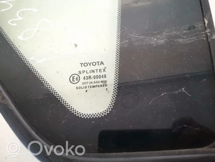 Toyota Corolla Verso AR10 Rear side window/glass 