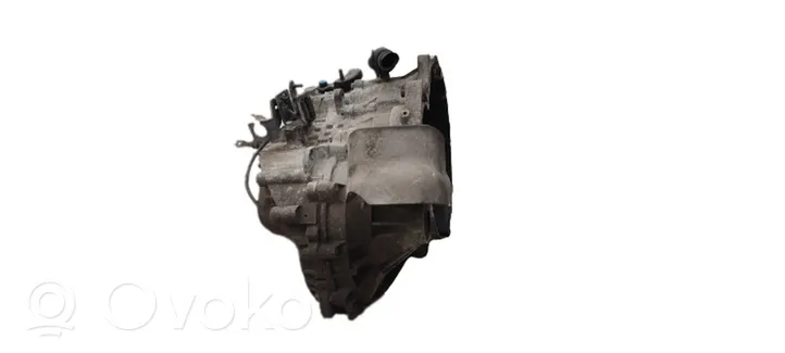 Volvo V70 Mechaninė 5 pavarų dėžė 1023704