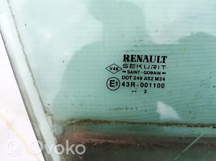 Renault Megane II Etuoven ikkunalasi, neliovinen malli 