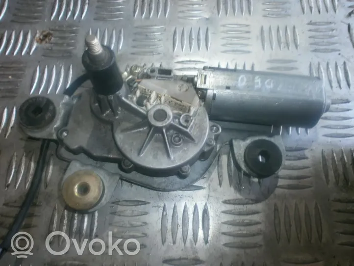 Ford Mondeo MK I Moteur d'essuie-glace arrière 0390201521