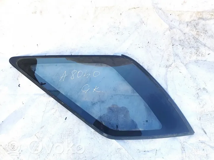 KIA Sorento Rear side window/glass 