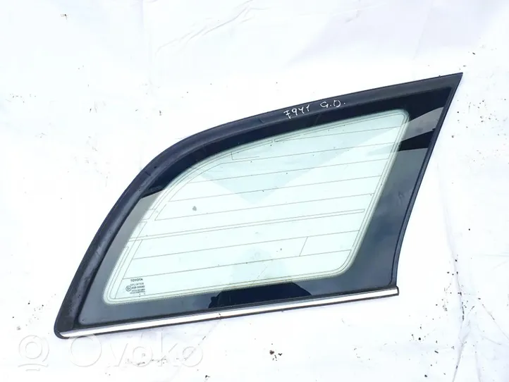 Toyota Avensis T250 Rear side window/glass 