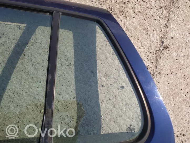 Volkswagen Golf IV Szyba karoseryjna drzwi tylnych 